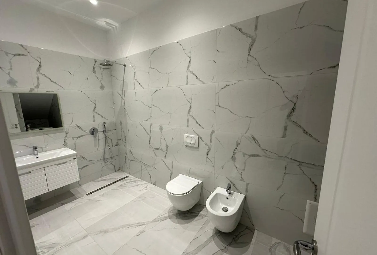 Apartment Invlora Albania